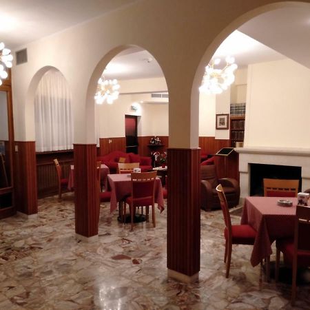 Hotel Viola Караманіко-Терме Екстер'єр фото